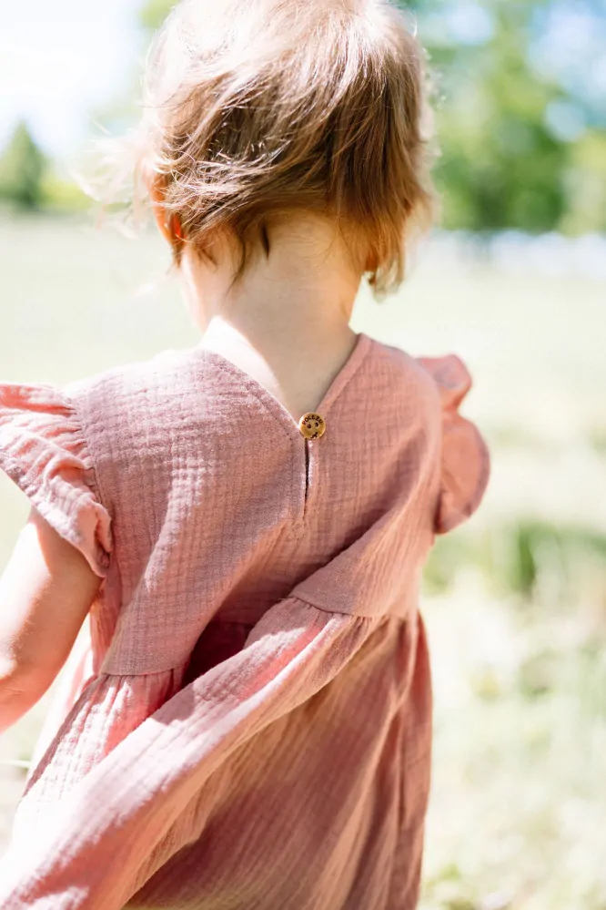 Mušelínové dětské šaty - STARORŮŽOVÁ