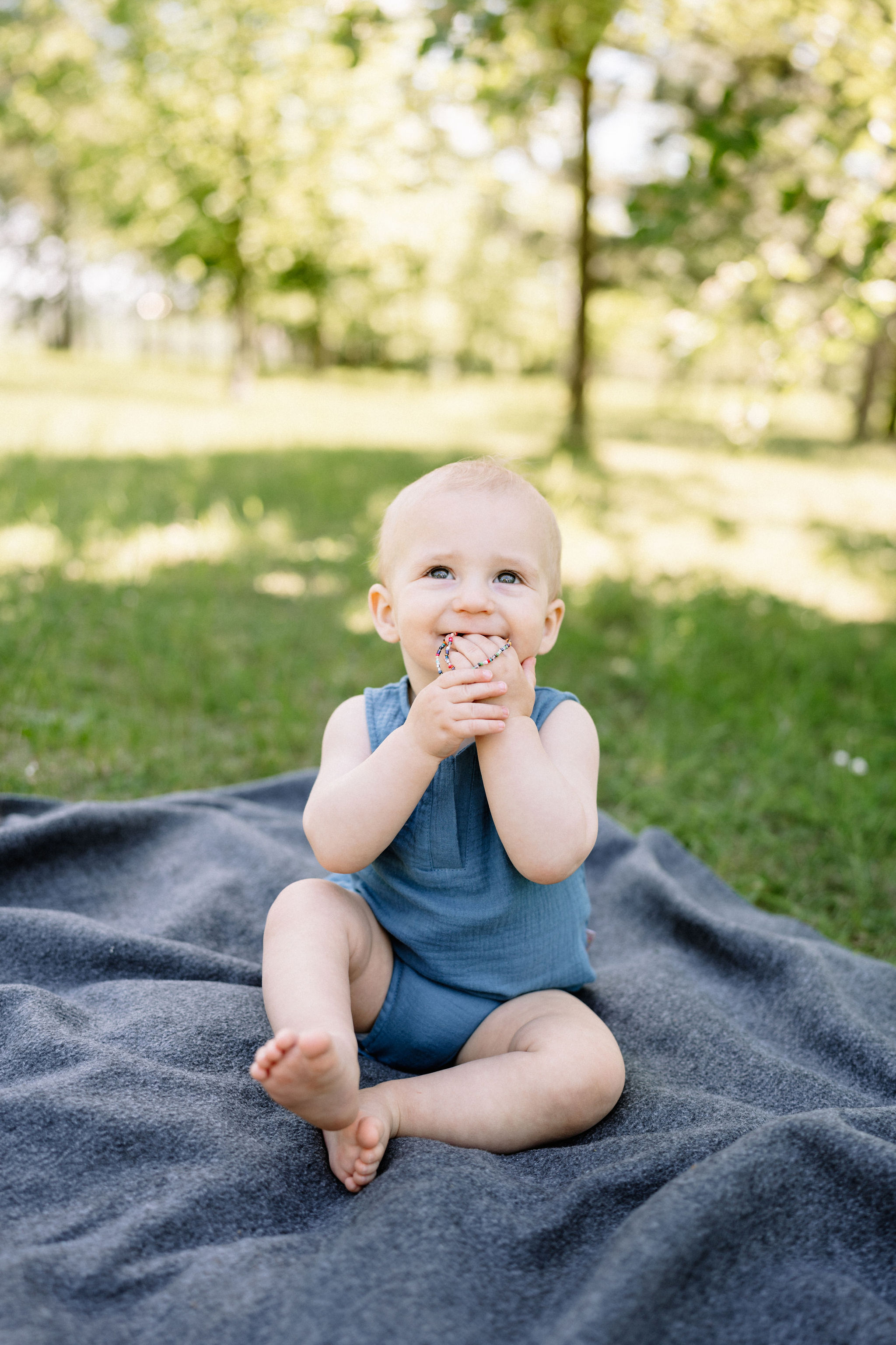 Mušelínové dětské body - OCELOVĚ MODRÁ