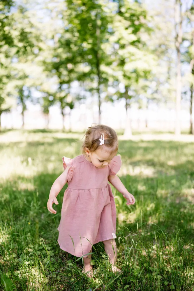 Mušelínové dětské šaty - STARORŮŽOVÁ