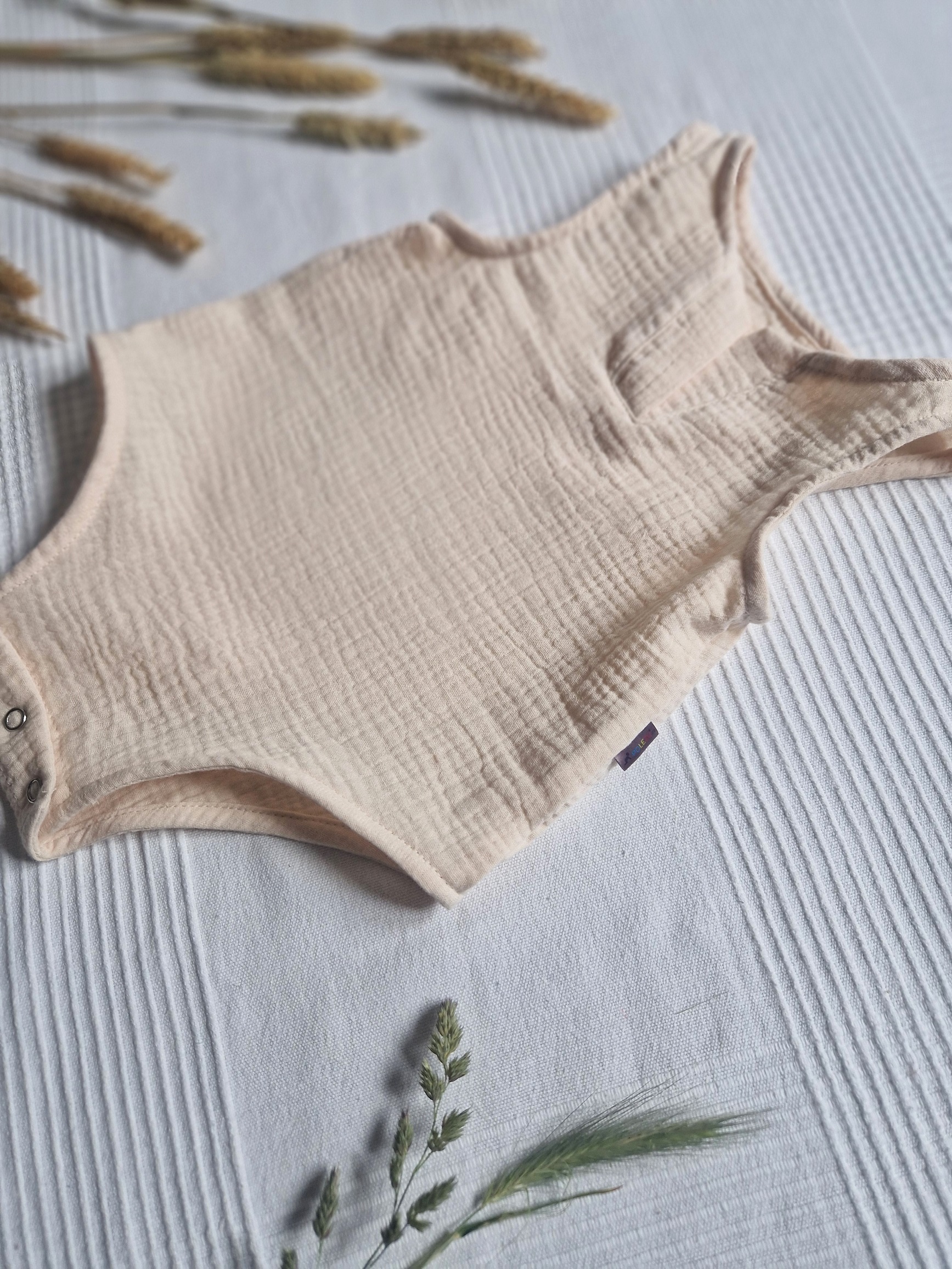 Mušelínové dětské body - SMETANOVÁ