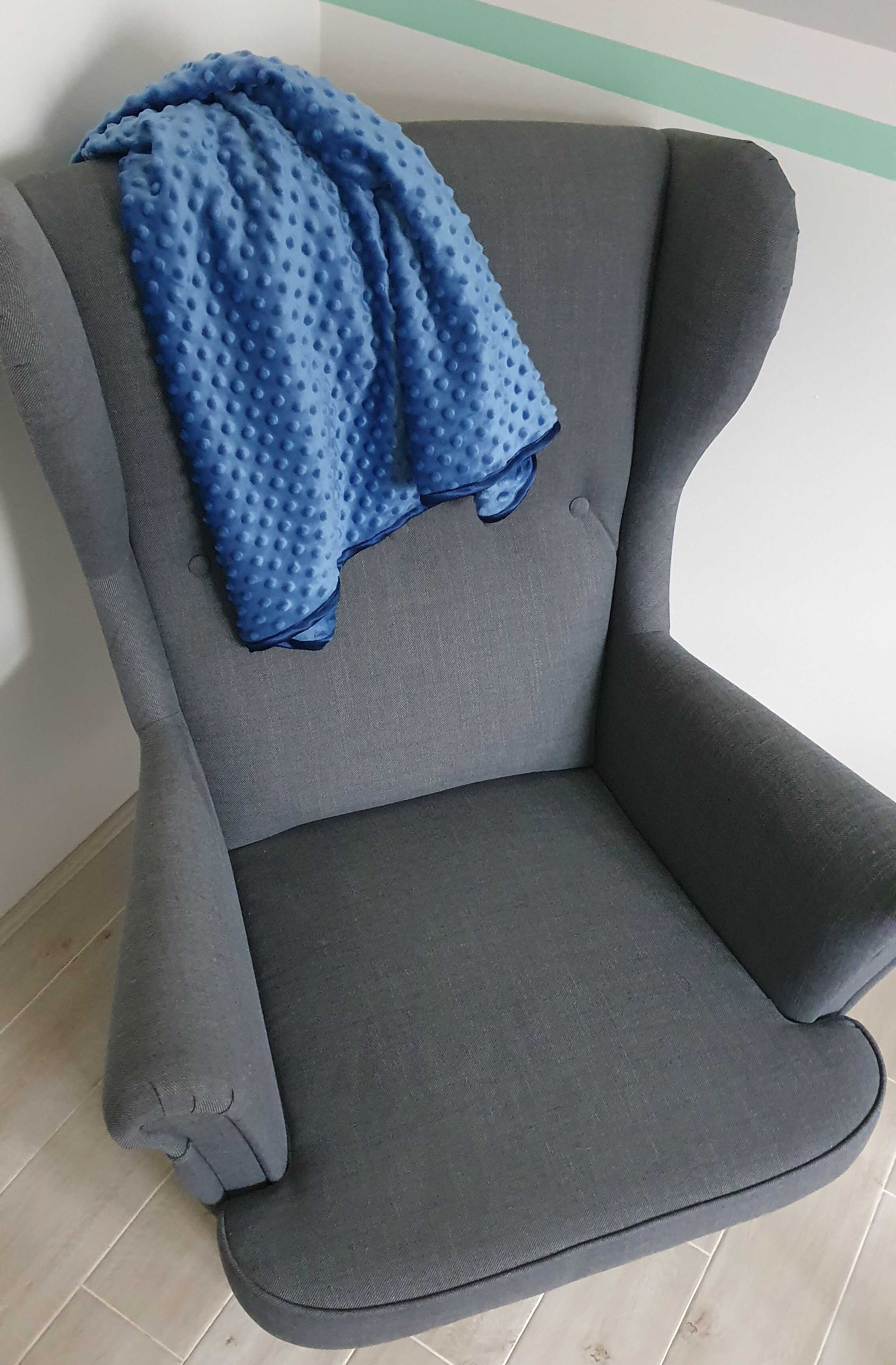 Hřejivá jednobarevná deka MINKY - SAFÍROVÁ MODRÁ