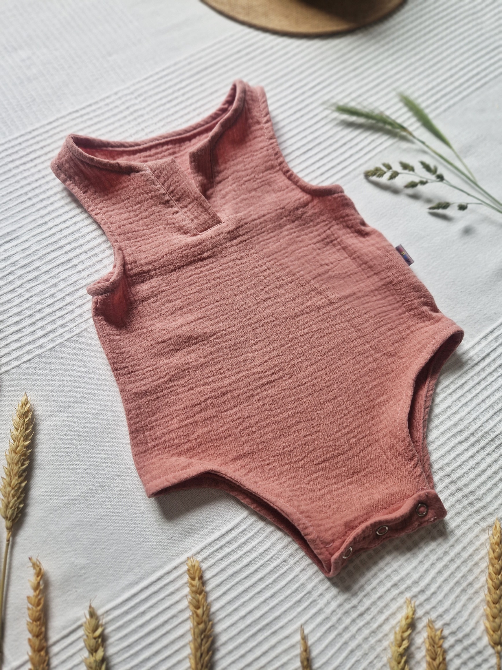 Mušelínové dětské body - STARORŮŽOVÁ